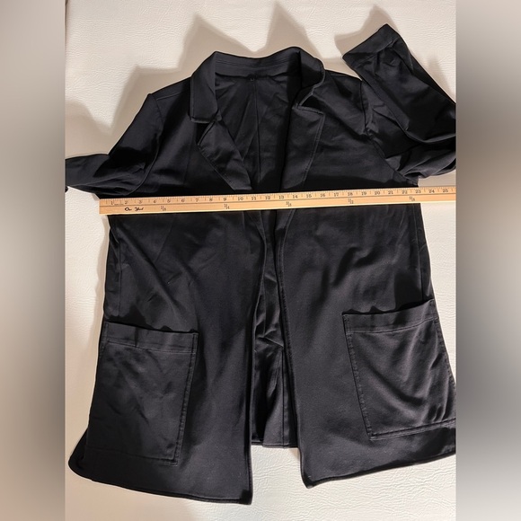 Athleta Eastbound Blazer Black w Pockets Soft sz 16 - Picture 6 of 10